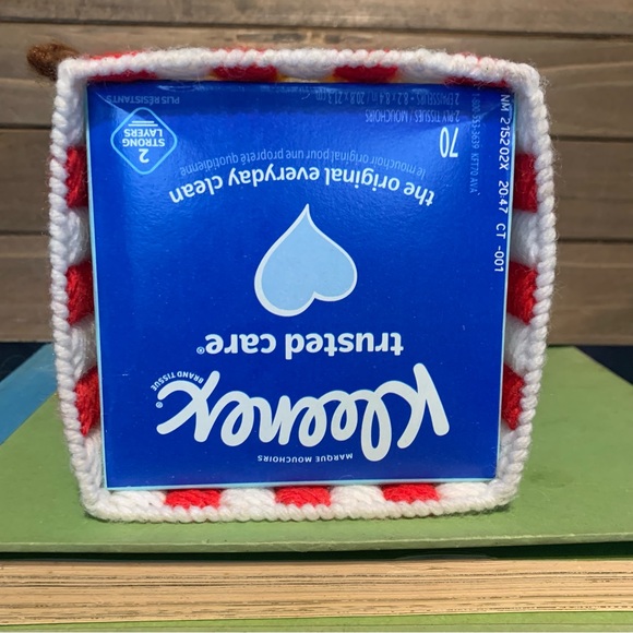 Handmade Finished Plastic Canvas Cube Tissue Holder Bald Eagle American Flag - Picture 6 of 7